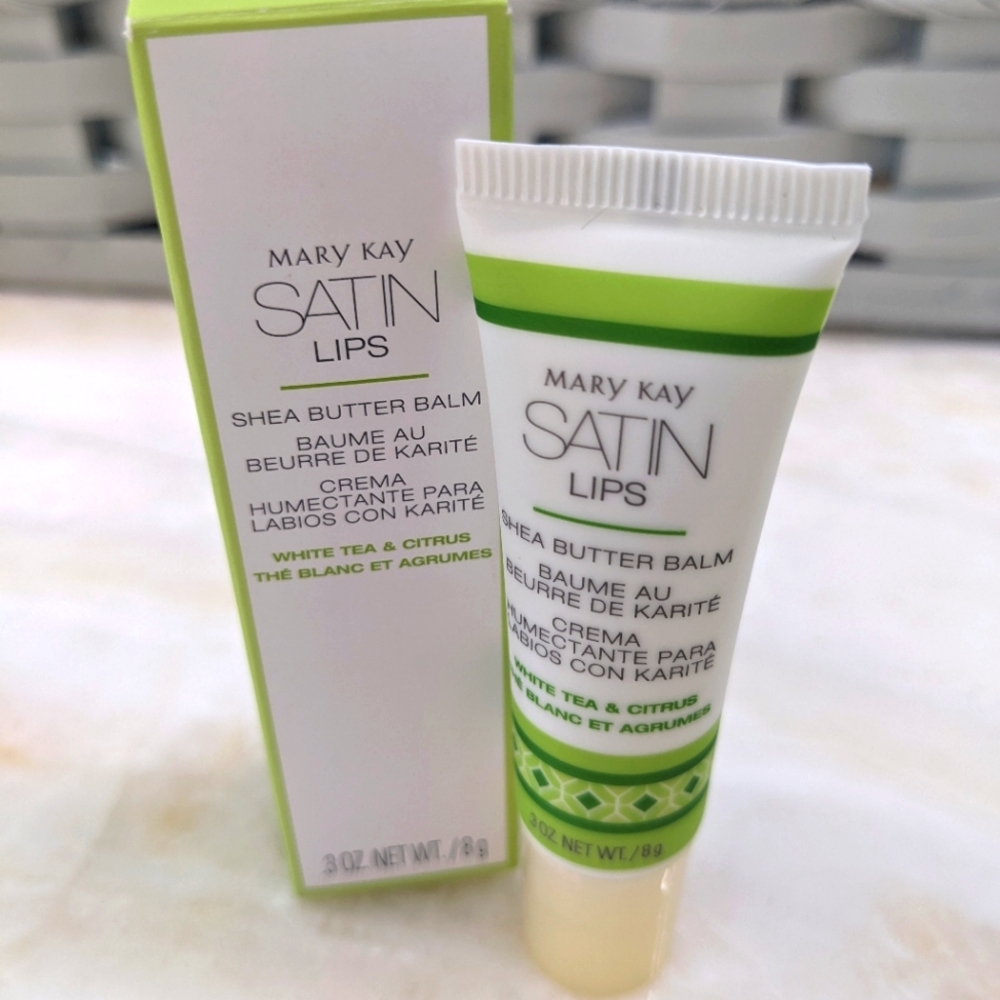 White Tea & Citrus Satin Lips Shea Butter Balm